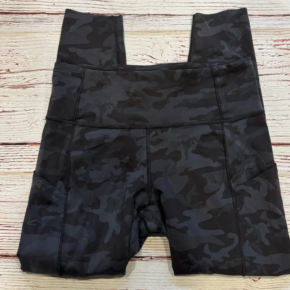 Lululemon Fast and Free Tight Il 25